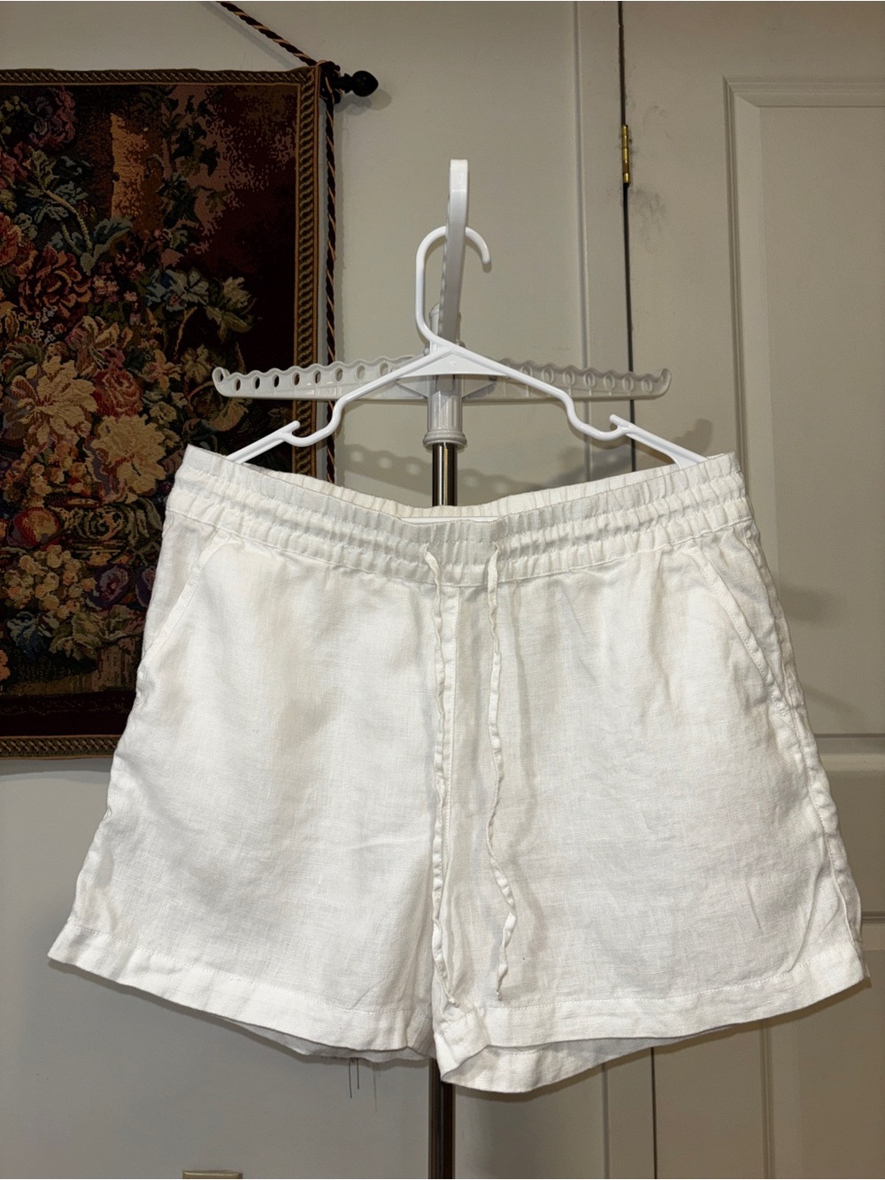 Tommy Bahama White 100% Linen Drawstring Shorts Women’s M